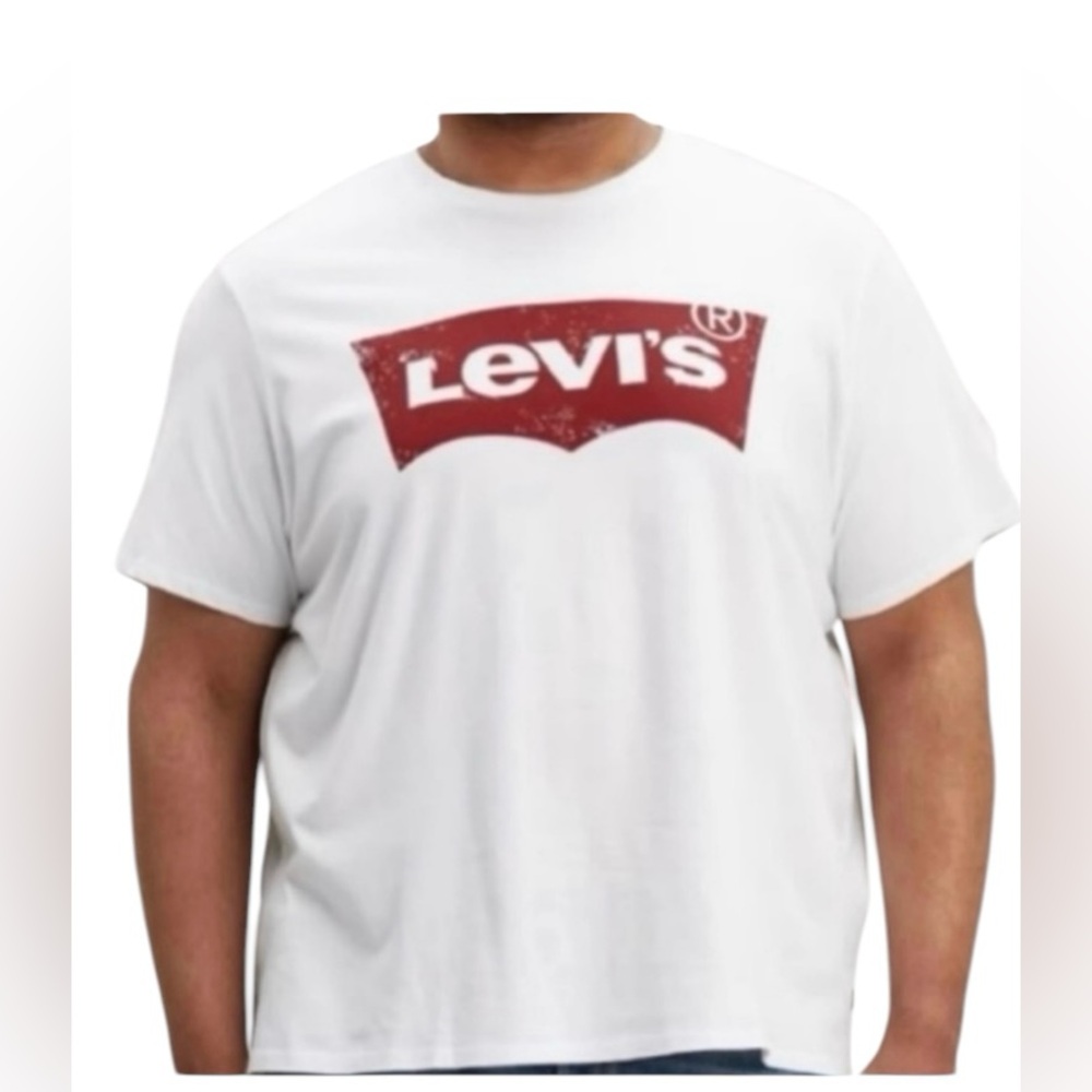 NWT Levi’s men’s XLT original style short sleeve white and red logo Tee shirt
